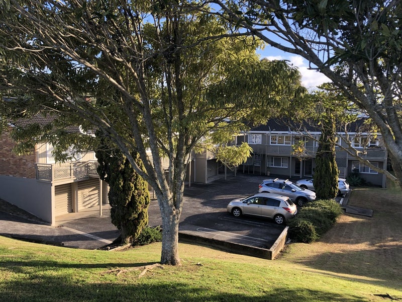 5/170 Queen Street, Northcote Point, Auckland - Carousel 1