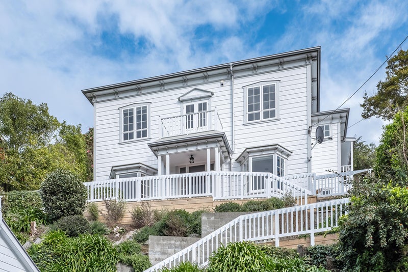 112 Ohiro Road, Brooklyn, Wellington - Carousel 1