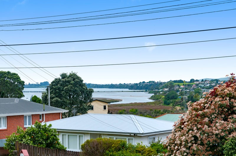 11A Simmonds Grove, Greerton, Tauranga - Carousel 2