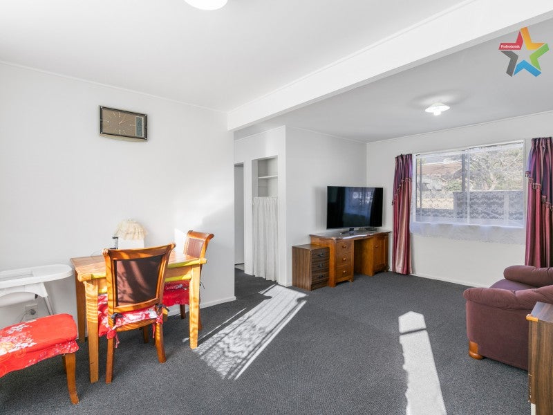 2/36 Leighton Avenue, Waiwhetu, Lower Hutt - Carousel 2