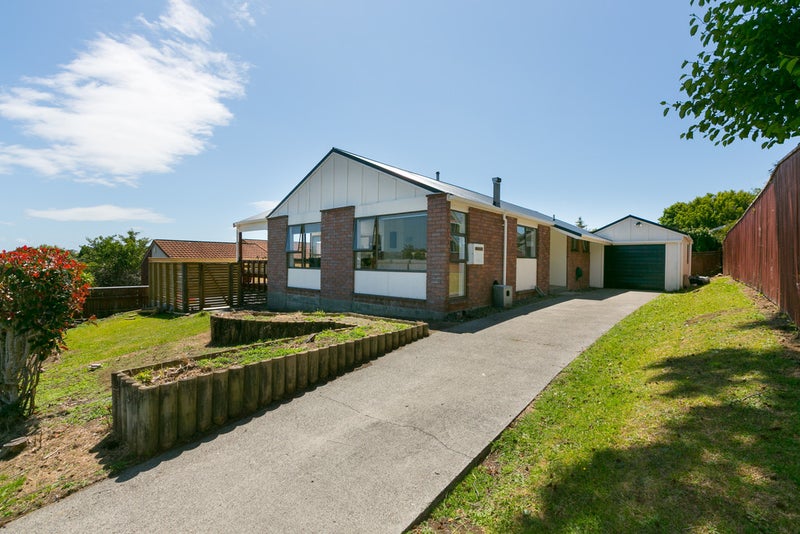 74 Heta Road, Highlands Park, New Plymouth - Carousel 1