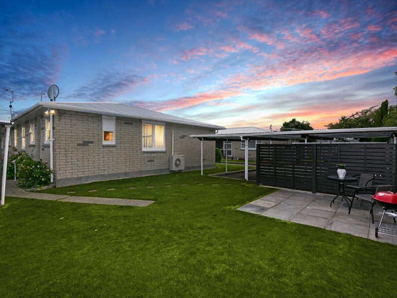 6/24 Copeland ST, EPUNI, LOWER HUTT - Carousel 1