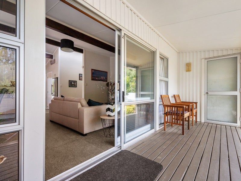 13 Candu Lane, Kinloch, Taupo - Carousel 2
