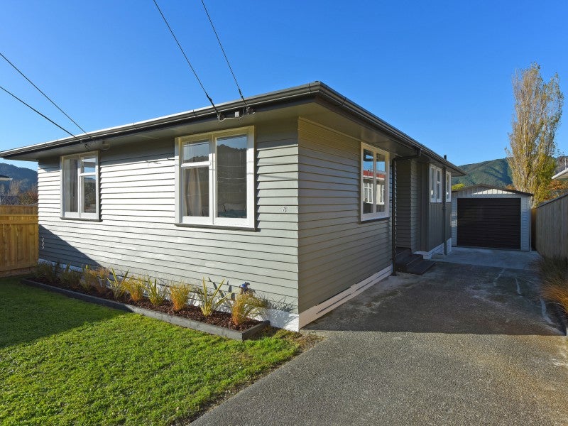 8 Karaka Street, Wainuiomata, Lower Hutt - Carousel 2