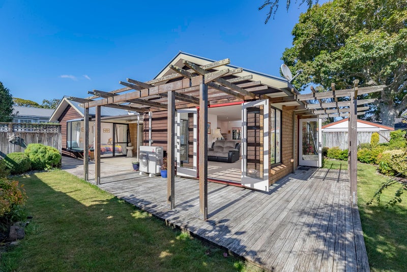 2/617 Fergusson Drive, Trentham, Upper Hutt - Carousel 1