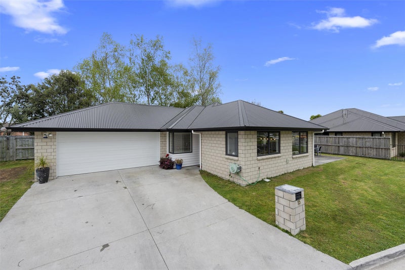 15 Oolong Court, Huntington, Hamilton - Carousel 2