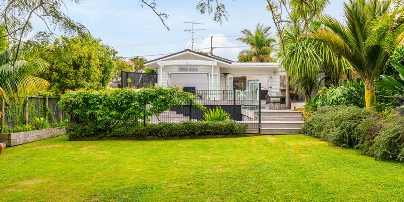 44 Sylvia Road, St Heliers, Auckland - Carousel 1