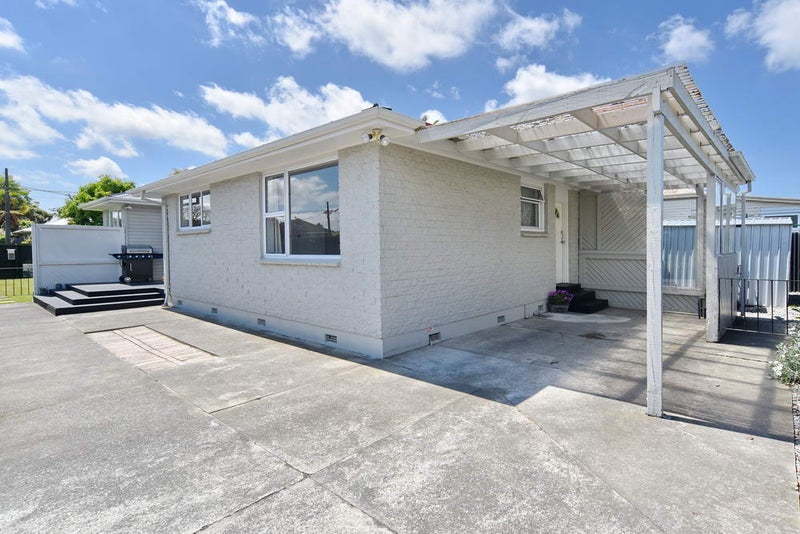 29 Darroch Street, Belfast, Christchurch - Carousel 20