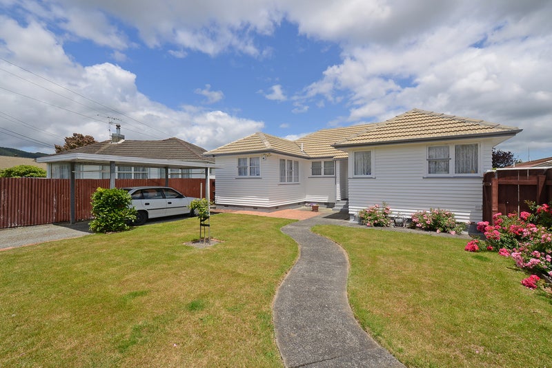 1/13 Byron Street, Trentham, Upper Hutt - Carousel 1