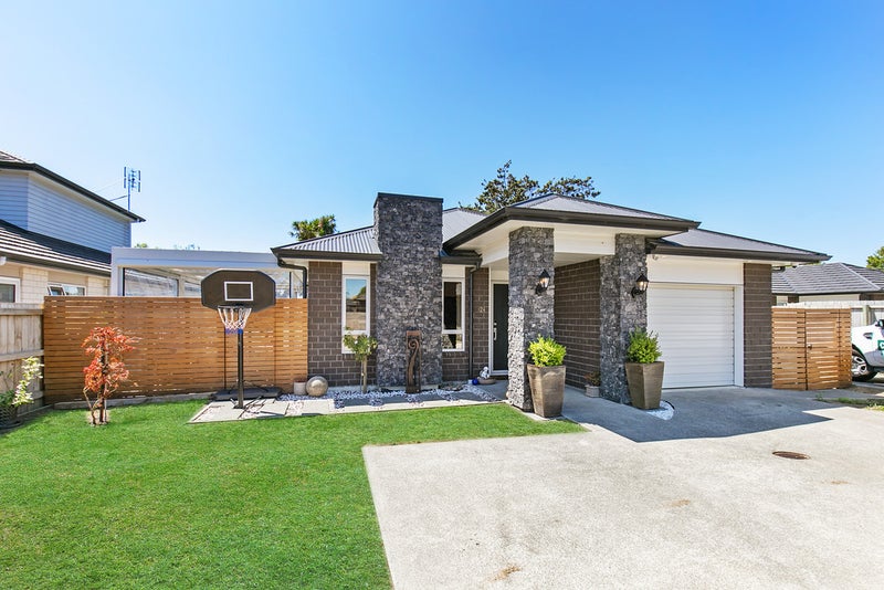 24 Marie Costello Way, Beach Haven, Auckland - Carousel 2