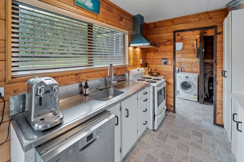 19 Rosario Crescent, Red Beach, Whangaparāoa - Carousel 24