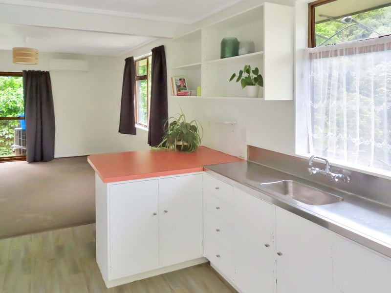 5/273 GROUNSELL CRES, BELMONT, LOWER HUTT - Carousel 2