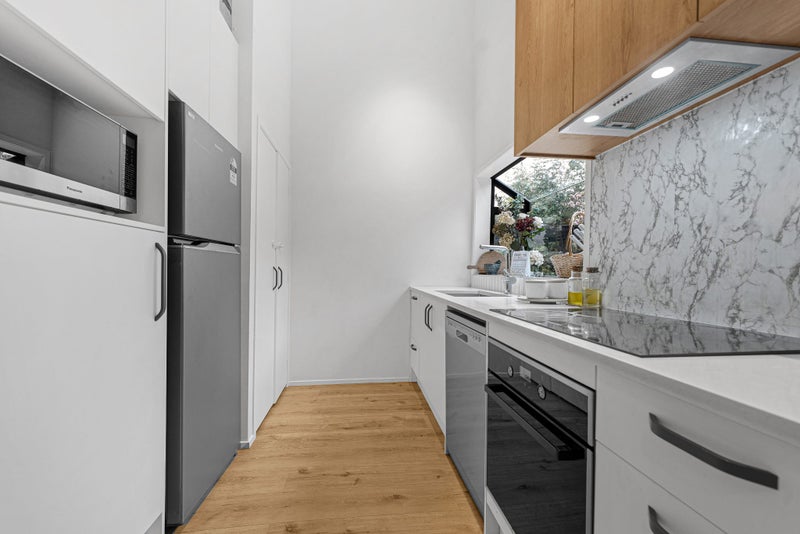 2/45 Valley View Road, Glenfield, Auckland - Carousel 2