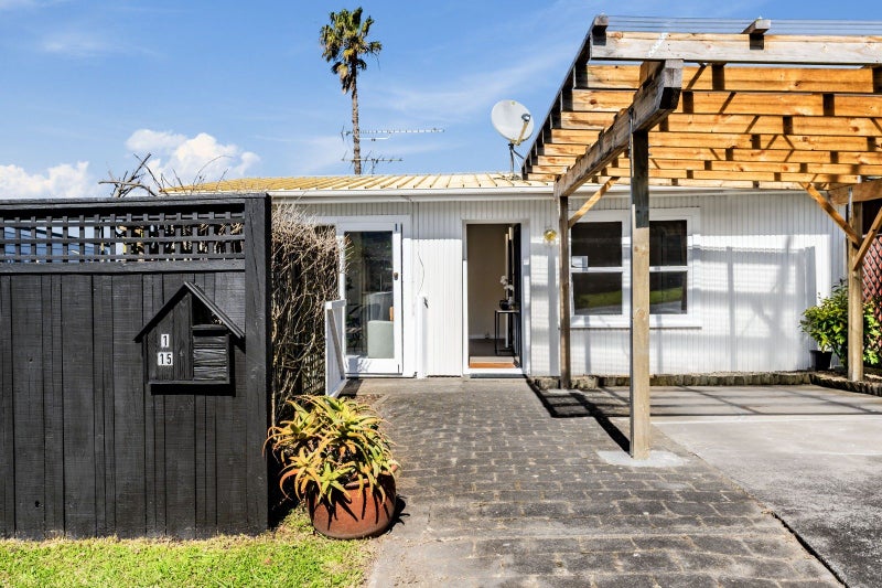 1/15 Normans Hill Road, Onehunga, Auckland - Carousel 2