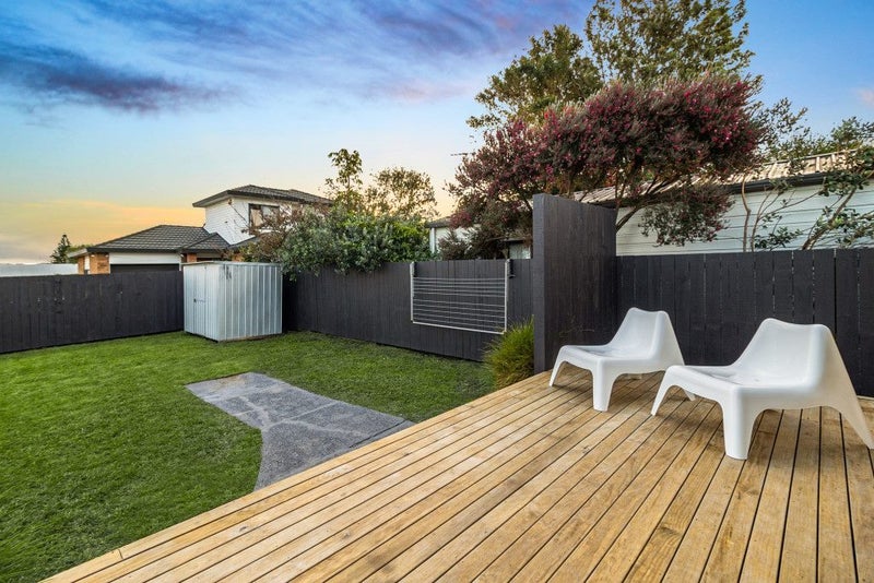 70 Point Chevalier Road, Point Chevalier, Auckland - Carousel 1