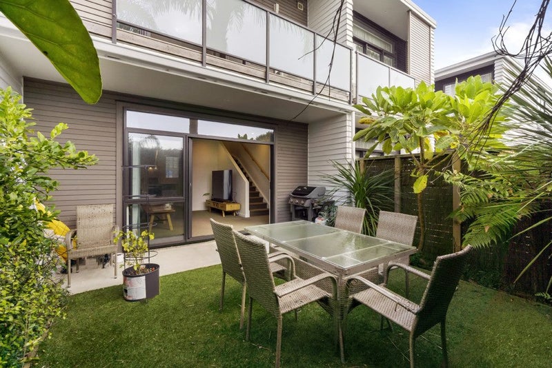 5/50 Ocean View Road, Northcote, Auckland - Carousel 1