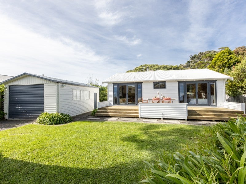 29 Airini Road, Waimārama - Carousel 2