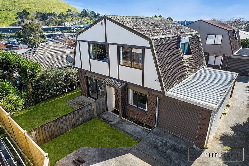 2/6 Green Road, Mount Wellington, Auckland - Carousel 1