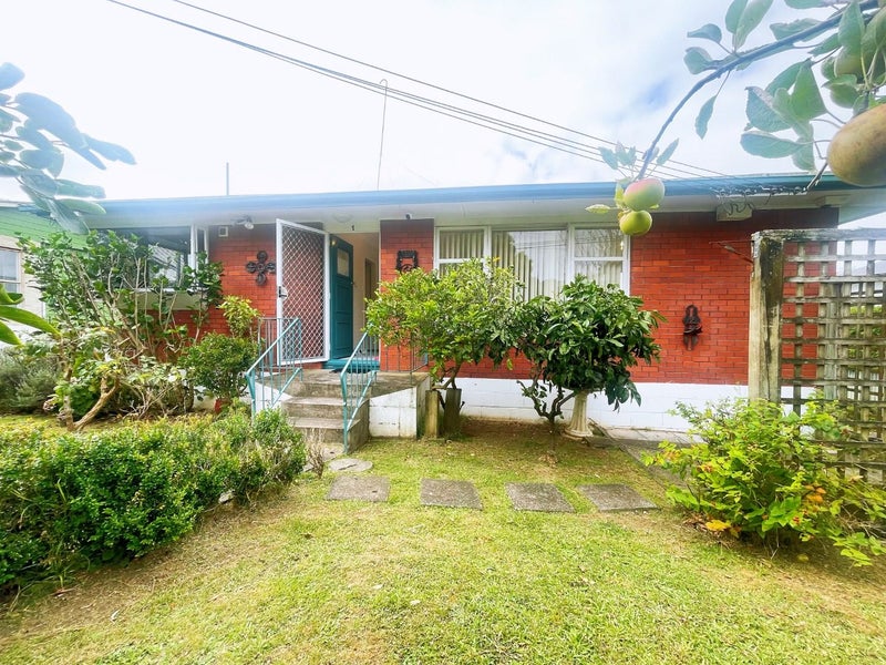 1/37 Turama Road, Royal Oak, Auckland - Carousel 1