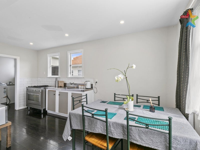 12 Wheatley Street, Naenae, Lower Hutt - Carousel 12