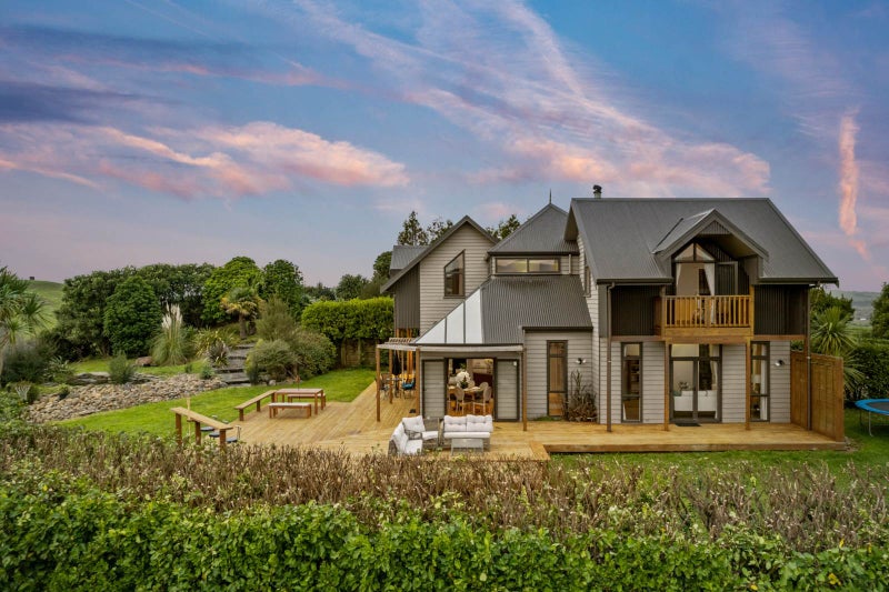 1337 Kaiaua Road, Pokeno - Carousel 1