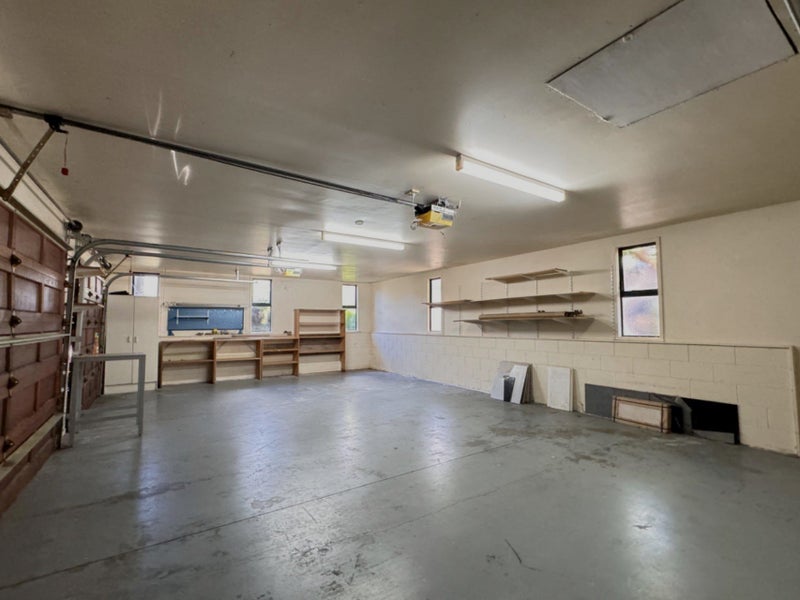 7 Anaheim Boulevard, Shamrock Park, Auckland - Carousel 24