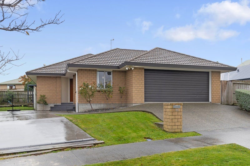 33 Masefield Terrace, Kelvin Grove, Palmerston North - Carousel 1
