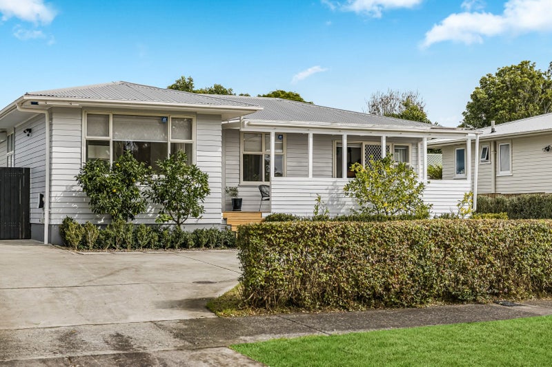 6 Esmeralda Avenue, Avondale, Auckland - Carousel 2