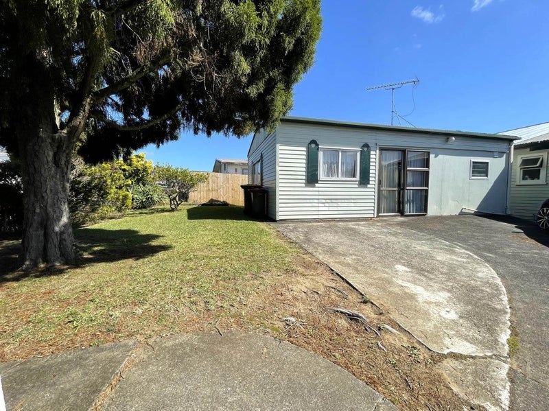 9 Paulange Place, Pakuranga Heights, Auckland - Carousel 2