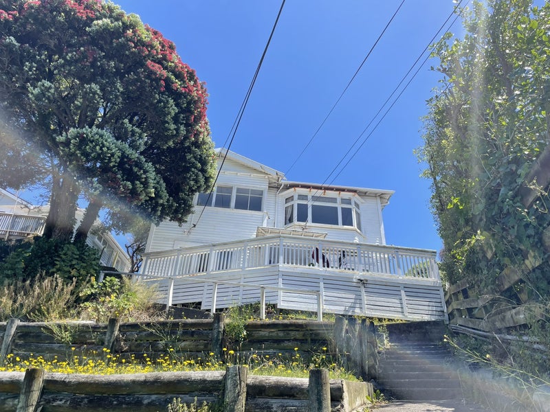 24 Imperial Terrace, Melrose, Wellington - Carousel 1