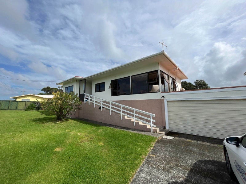 1895 Ngunguru Road, Whangarei - Carousel 1