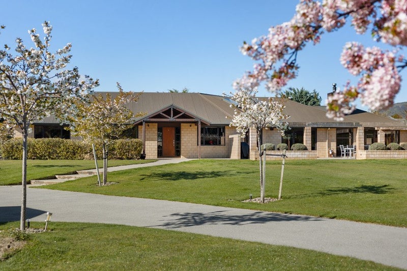 401 Aubrey Road, Wanaka - Carousel 2