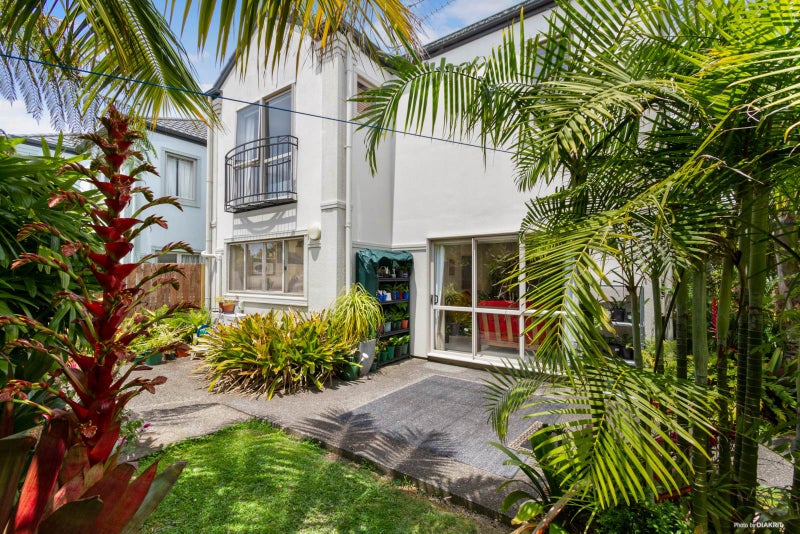 23 Temuka Gardens, Blockhouse Bay, Auckland - Carousel 2