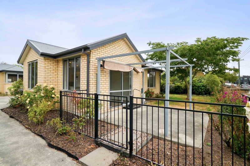1/8 Evatt Street, Bryndwr, Christchurch - Carousel 1