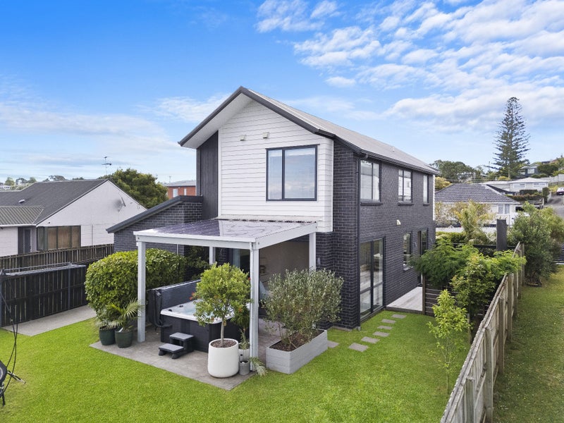 19A Castledine Crescent, Glen Innes, Auckland - Carousel 1