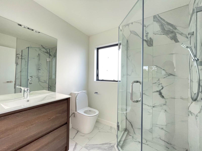 4/28 Netherlands Avenue, Kelston, Auckland - Carousel 7