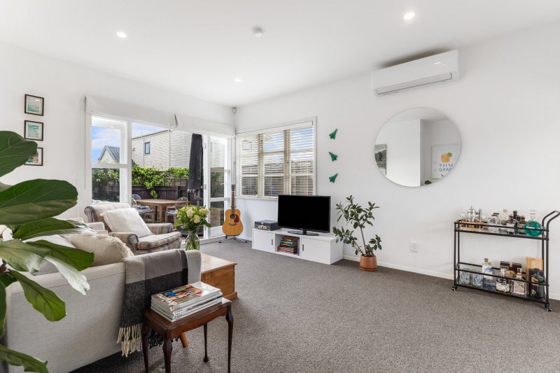 10C Daventry Street, Waterview, Auckland - Carousel 1