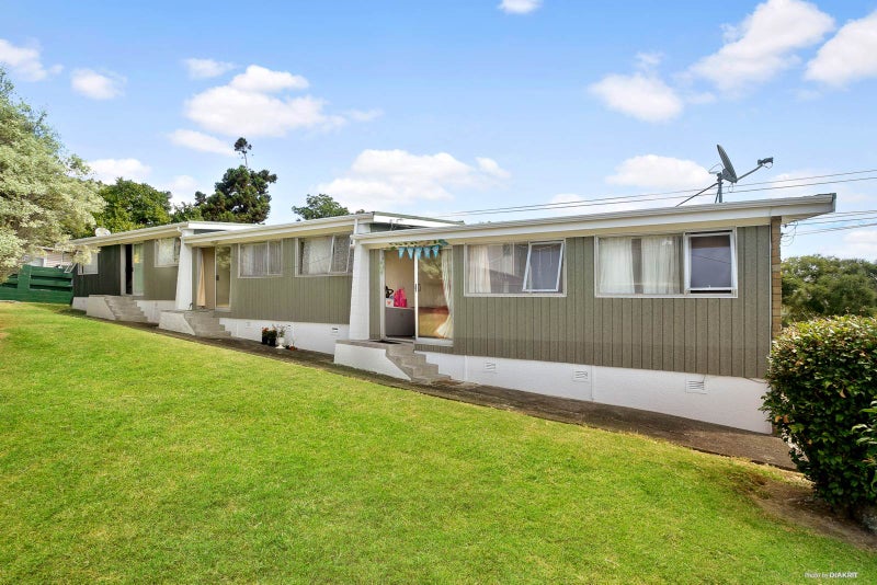 19A Batkin Road, New Windsor, Auckland - Carousel 1