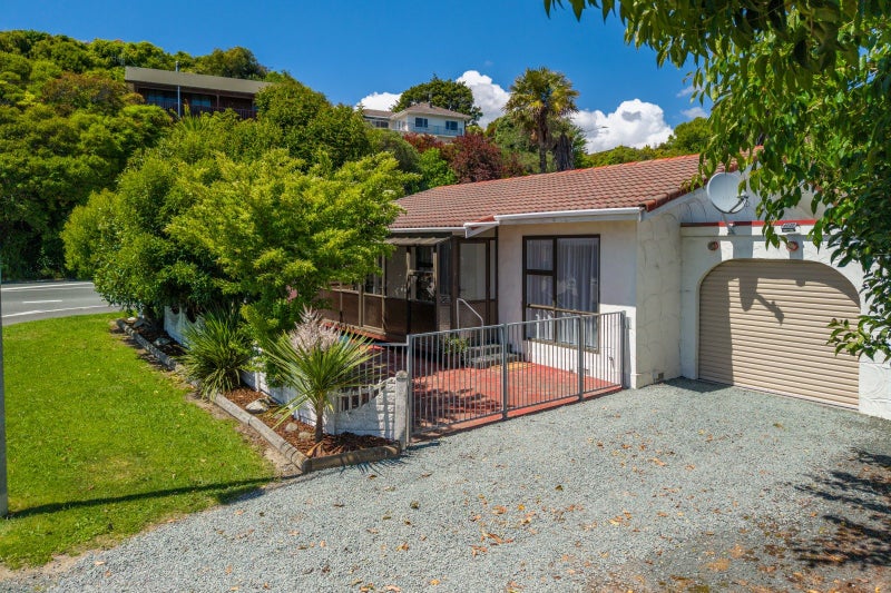 2/18 Rui Street, Tahunanui, Nelson - Carousel 1