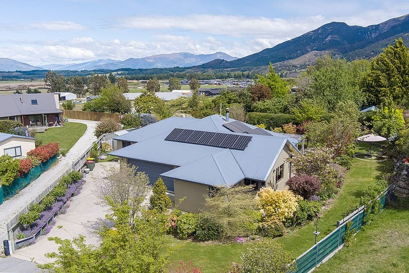 3 Mary Lane, Wanaka - Carousel 1