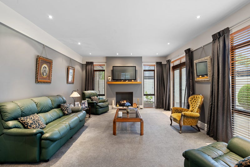 59 Mansfield Avenue, St Albans, Christchurch - Carousel 2