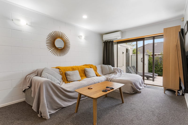 1/25A Vine Street, Mangere East, Auckland - Carousel 2