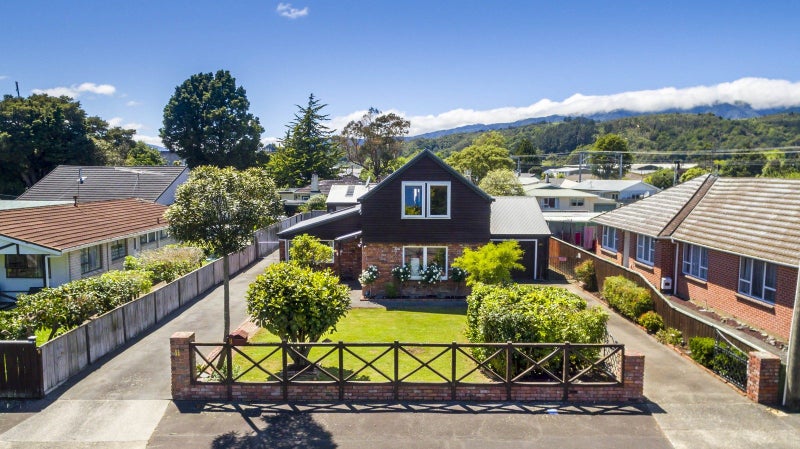 11 Benzie Avenue, Wallaceville, Upper Hutt - Carousel 1
