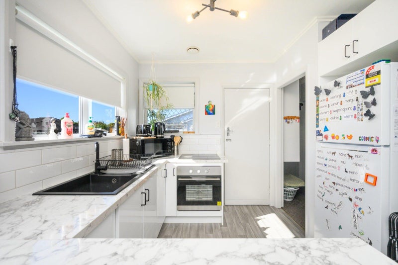 1 Cremorne Avenue, Hokowhitu, Palmerston North - Carousel 1