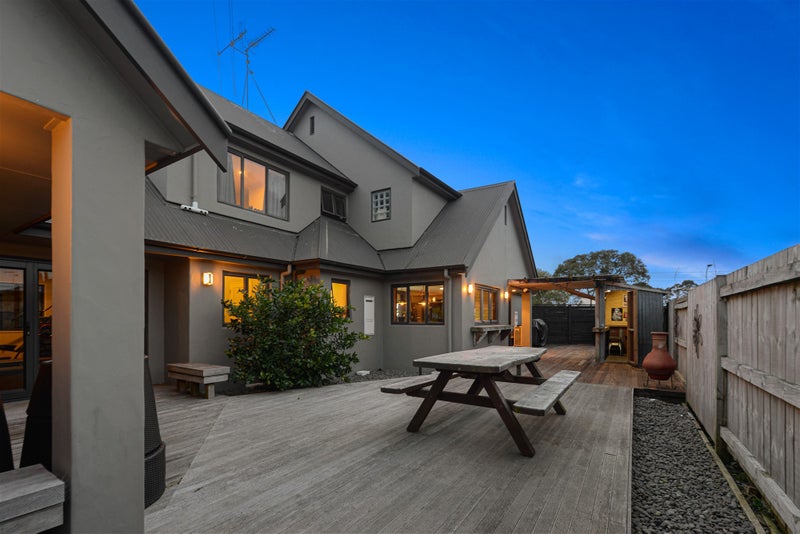 13 Dixon Road, Fitzroy, Hamilton - Carousel 19