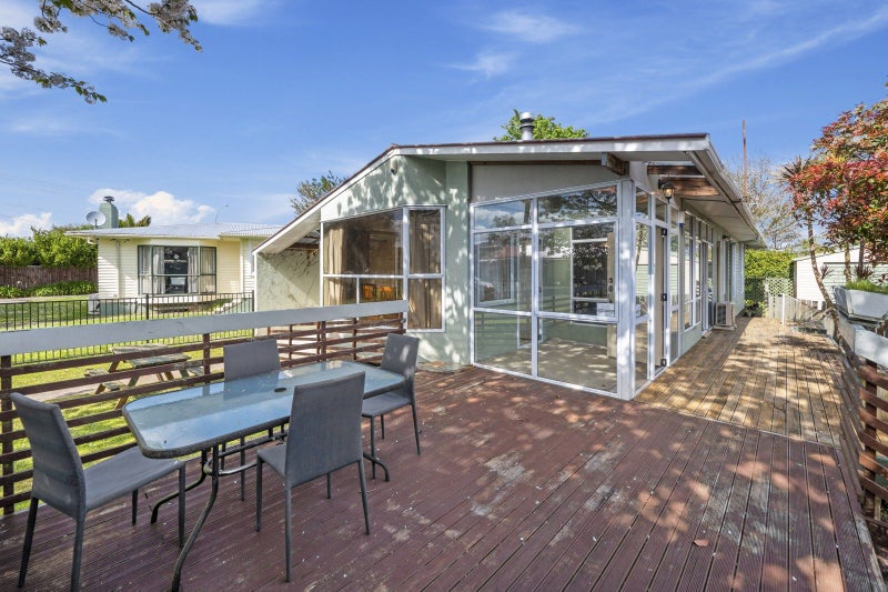 6 Sunrise Avenue, Owhata, Rotorua - Carousel 2