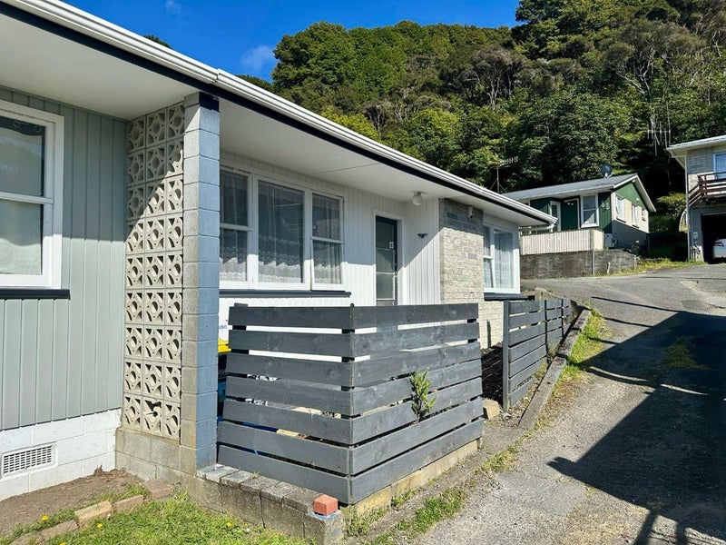 2/26 PURIRI ST PARKWAY, PARKWAY, WAINUIOMATA - Carousel 1