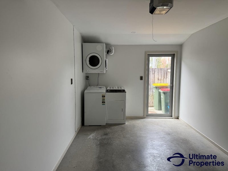 22A Cameron Road, Hamilton East, Hamilton - Carousel 7