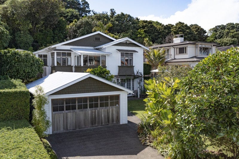27 Jubilee Avenue, Devonport, Auckland - Carousel 2