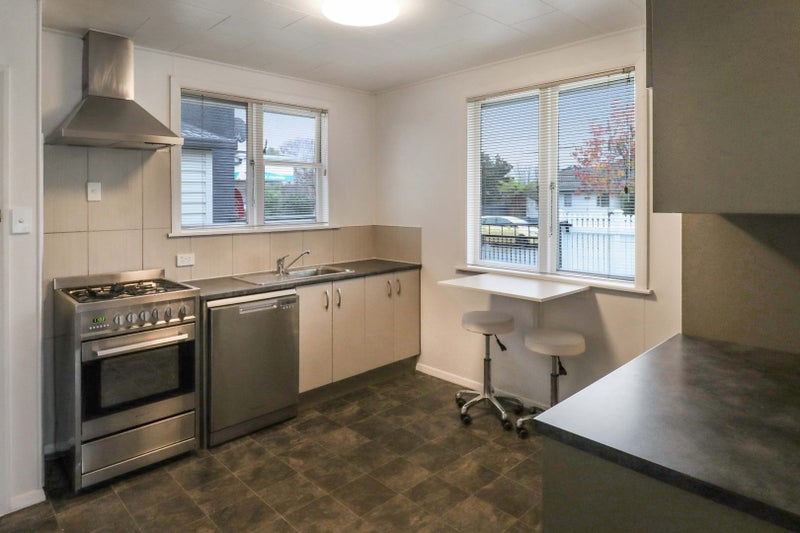 2/26 Fraser Crescent, Elderslea, Upper Hutt - Carousel 2